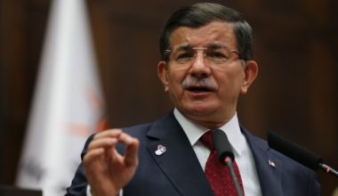 Davutoğlu’nun sözleri 2 partiyi harekete geçirdi!