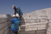 Suriye’de yetim aileleri için briket evler yapılacak