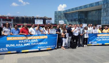 DEVA Bursa ulaşım zammını protesto etti: Bursa kötü yönetiliyor