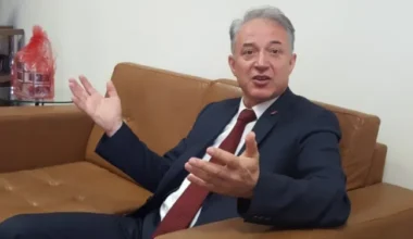 CHP Bursa Milletvekili Yüksel Özkan; “Liyakatsız olarak atanmış tüm bakanlar yaptıkları yanlışların hesabını milletimize vermelidir!”