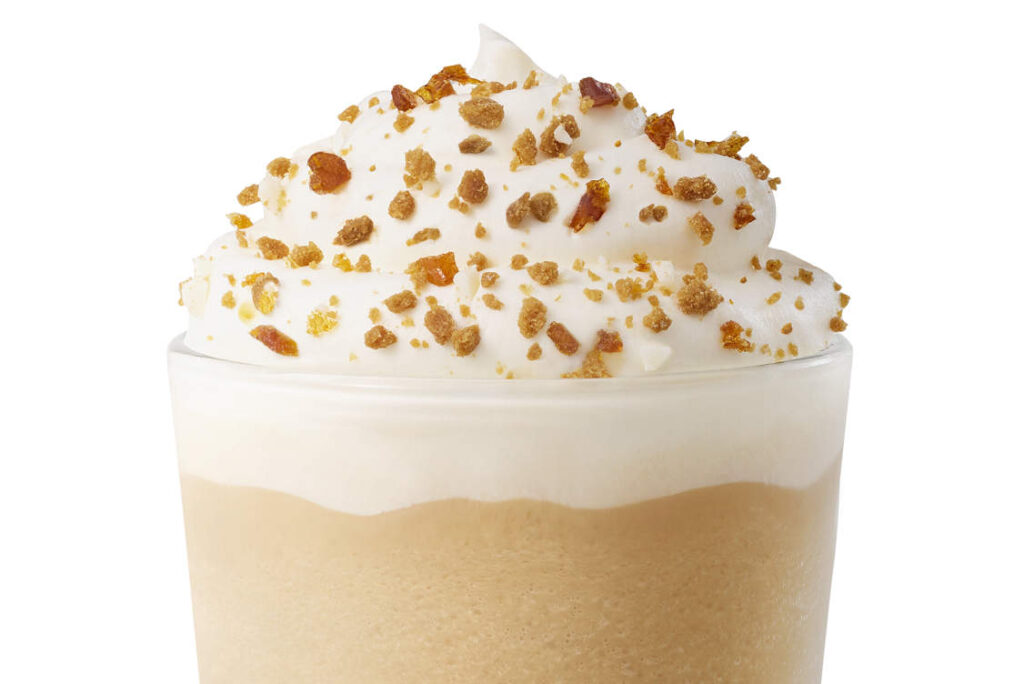 Kışa yakışan ikonik bir Starbucks lezzeti: Caramel Waffle Latte!