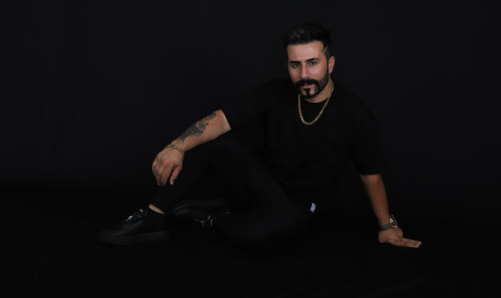 Emrah Şahin : Sanatçı kimliğimi korumak istiyorum! 