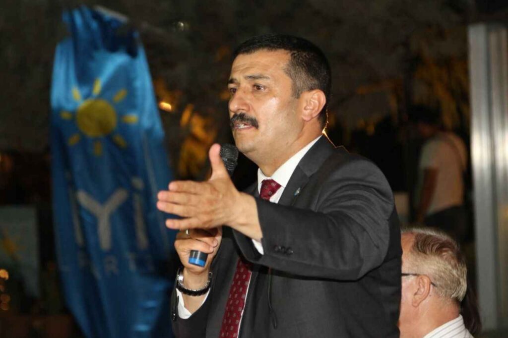 TÜRKOĞLU: “2023 Ülkemizin Normalleştiği İYİ Bir Yıl Olsun!”