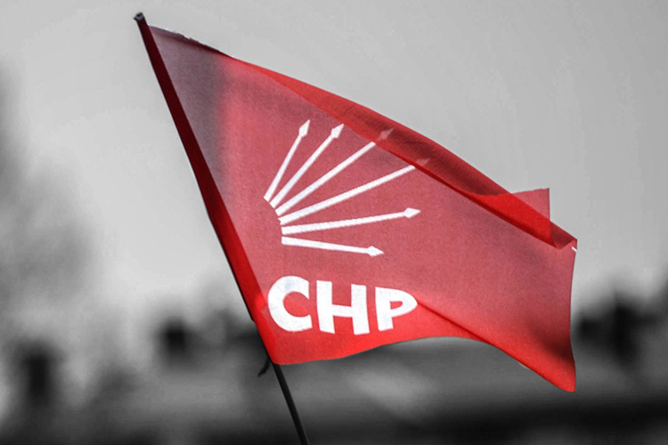 DEVLETİ KURMUŞ CHP, SAĞ’A TAPINIP SOL’U GÖRMEZDEN GELEMEZSİNİZ.