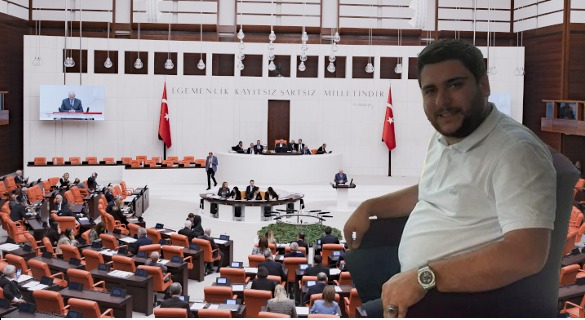 RECEP BATUHAN ÖZKAN’IN İSMİ MİLLETVEKİLLİĞİ ADAYLIK LİSTESİNDE İLK SIRADA YER ALIYOR.