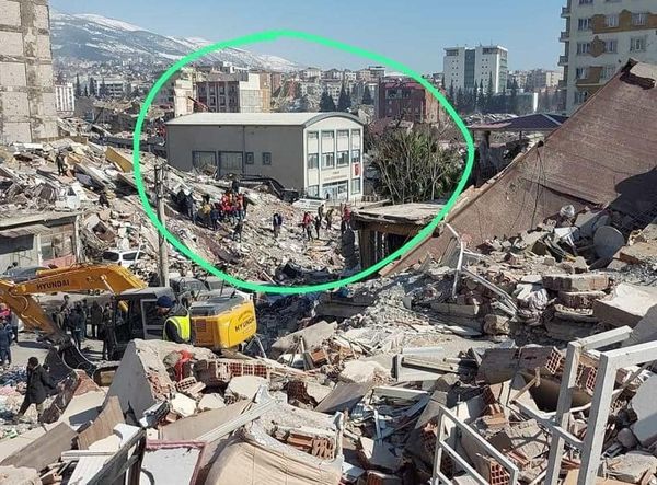 Prof. Dr. İbrahim Ortaş yazdı; Üniversite Eğitimi Deprem Nedeniyle Uzaktan Eğitim İle Olmamalı. 7.8 Milyon Üniversiteli öğrencinin geleceğini heba etmeyelim
