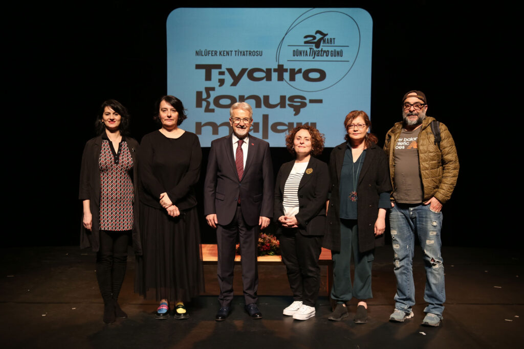DÜNYA TİYATRO GÜNÜ’NDE FELAKETLERİN SANATA YANSIMASINI KONUŞTULAR