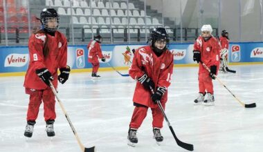 2023 Dünya Buz Hokeyi Çocuk Turnuvası İstanbul’da başladı