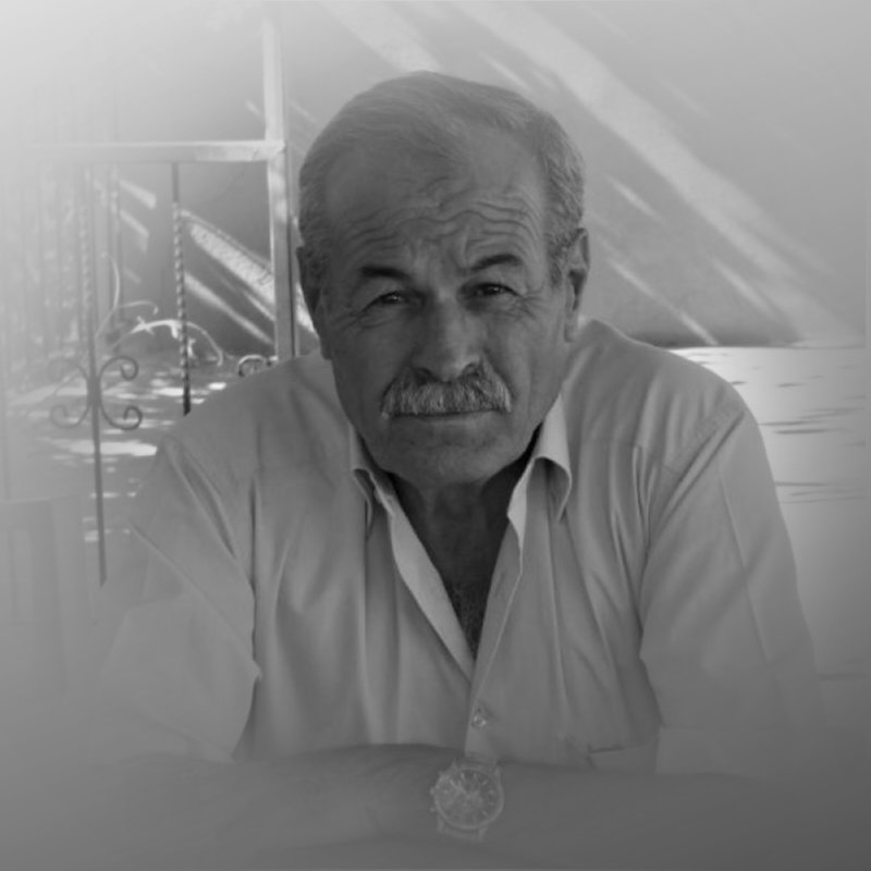 Ahmet Koçak yazdı; ANNELER GÜNÜ VE DEMOKRASİ BAYRAMI