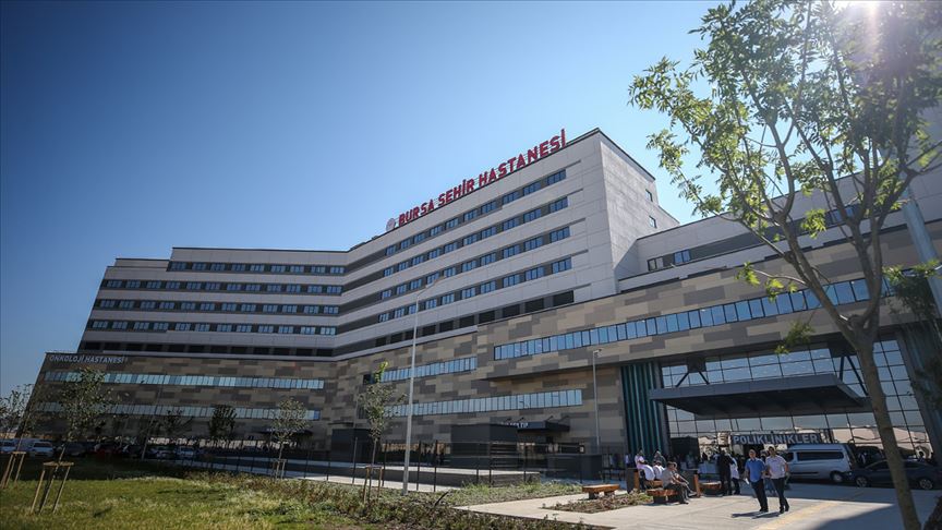 Özel hastanelerin dediği dedik çaldığı düdük mü?