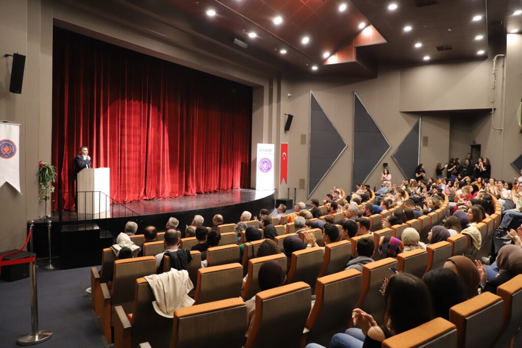6 Nisan Anadolu Lisesi’nden müzik şöleni