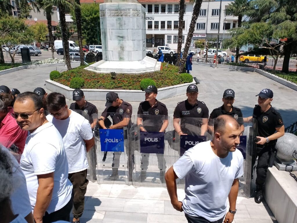 İKTİDAR NE YAPMAK İSTİYOR?