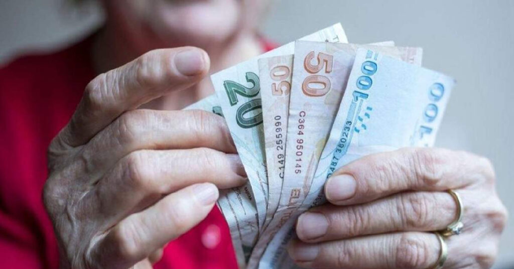 Emekliye Kök Maaş Uygulaması Çin İşkencesine Dönüştü!