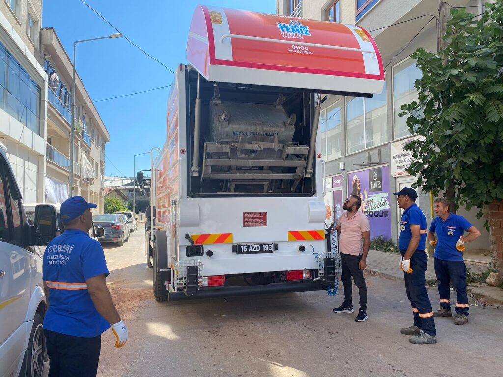Sineklerin İmparatorluk Kurduğu Kestel’de Bataklığı Büyükşehir Kuruttu!