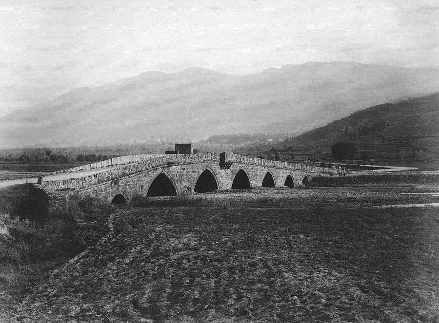 Zeki Baştürk yazdı; PADİŞAHIN KÖPRÜ VERGİSİ