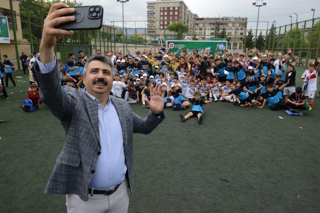YILDIRIM’DA KUR’AN KURSU ÖĞRENCİLERİ ARASI TURNUVALAR TAMAMLANDI