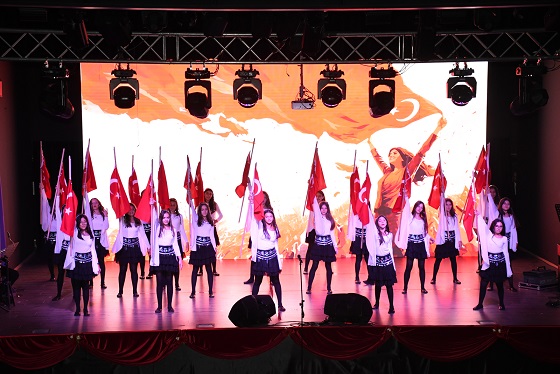 Şahinkaya Eğitim Kurumlarından unutulmaz Cumhuriyet kutlaması