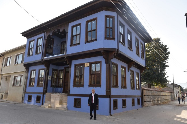 YENİŞEHİR’DE GEÇMİŞ GELECEĞE TAŞINIYOR!