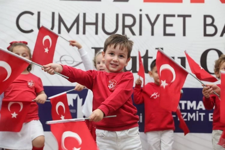 CHP BURSA’DAN COŞKULU 100. YIL KUTLAMASI