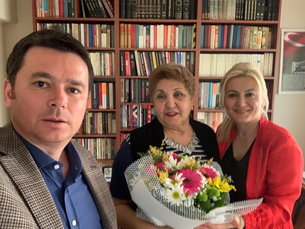 EVİMİN KÜÇÜK OĞLU, HALK DOSTU, 25, 26 VE 27. DÖNEM SEVİLEN VEKİLİMİZ ERKAN AYDIN, DEĞİŞİMCİLERDEN PM ADAYI OLUYOR