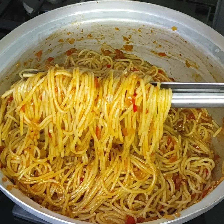 Areda Piar Araştırdı: Türkiye’de En Çok Sevilen Makarna Domates Soslu Spagetti