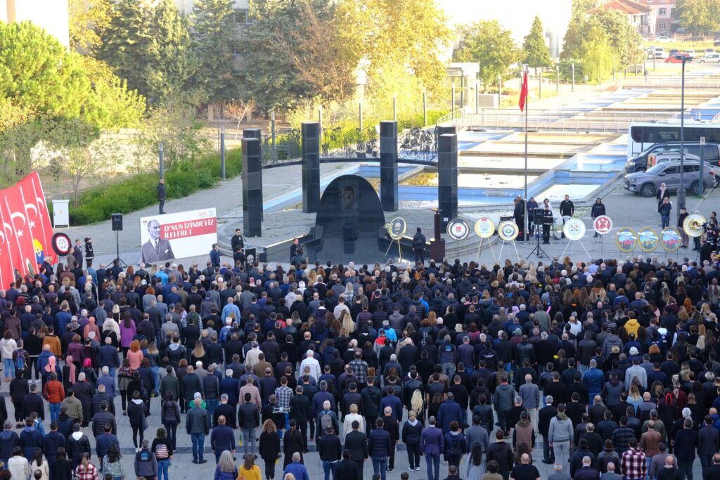 BÜYÜK ATATÜRK VEFATININ 85. YILINDA NİLÜFER’DE ÖZLEMLE ANILDI
