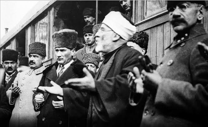 Türkiye Cumhuriyeti devletini ve inkılaplarını yaşatmaya devam edeceğiz