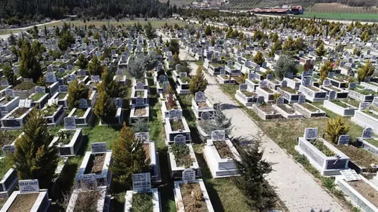 Hamitler Mezarlığına Saygısızlık! Mezarlığı Yağmaladılar!