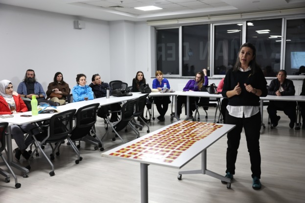 “ANTİDEPRESAN BİTKİLER DİKKATLİ KULLANILMALI”
