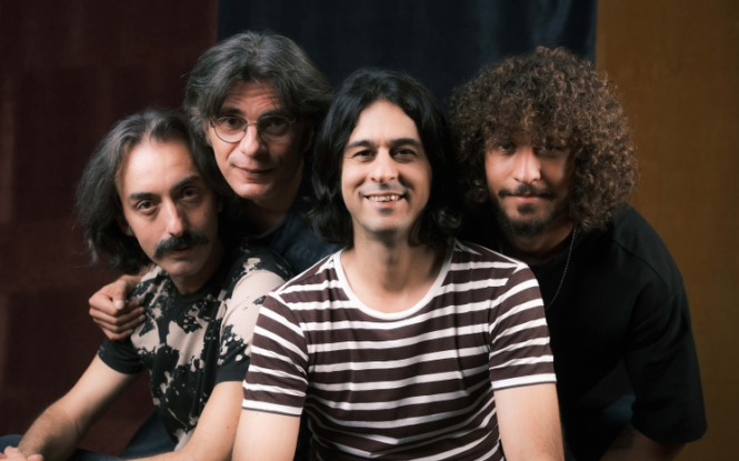 FLÖRT’TEN SIRA DIŞI BİR ROCK BALAD ‘ÇOK ZOR’
