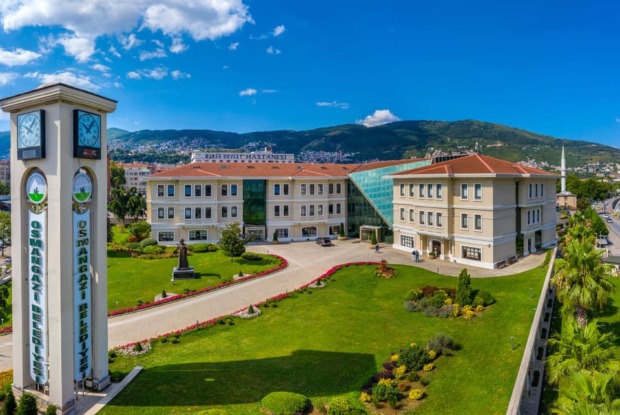 Osmangazi Belediyesi fotoğraf ihalesini Osmangazi Belediyespor’a verdi! Büyük tepki!