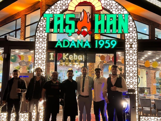 Taşhan Adana 1959 restoranı Adana Geleneğini bozmadı!