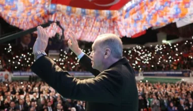 Bursa’da ilçe belediye başkan adayları açıkladı