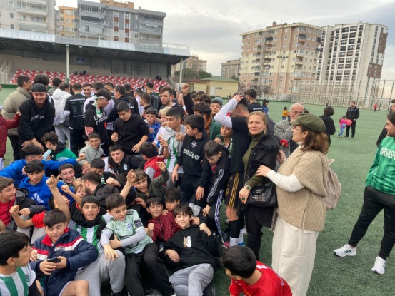 KADINLAR, YEREL YÖNETİMLERDE SÖZ SAHİBİ OLMAKTA KARARLI