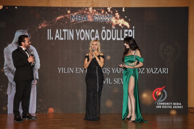 Sevil Sevil 8 Mart Dünya Kadınlar gününe özel şarkı çıkardı!
