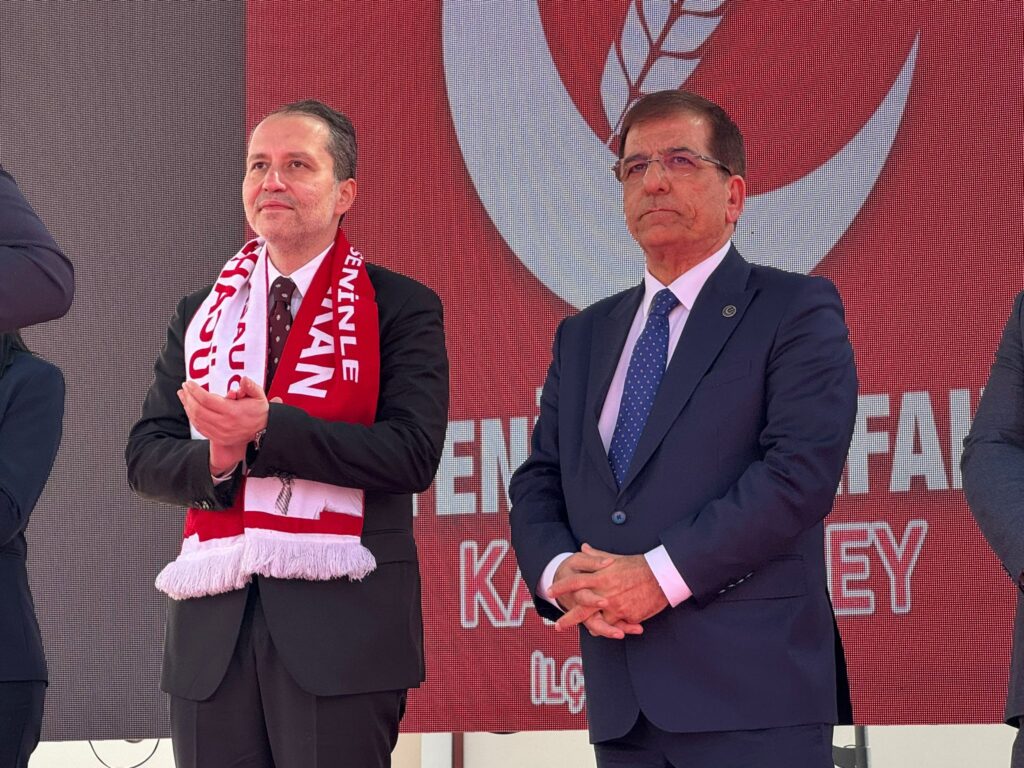 ERBAKAN’A BURSA’DA BÜYÜK İLGİ