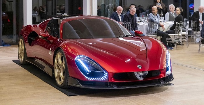 Alfa Romeo’nun Süper Otomobili 33 Stradale “Design Trophy’ Ödülü’nün” sahibi oldu