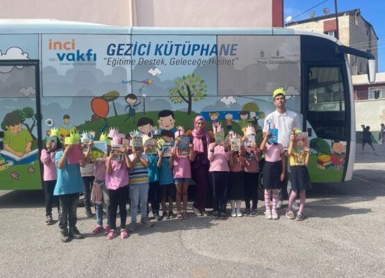Anadolu Isuzu Çocukları Kitaplarla Buluşturmaya Devam Ediyor
