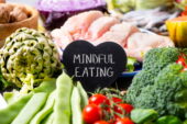 Yasakları ve kuralları değil, bedeninizi dinleyin  Sağlıklı yaşamın formülü: Sezgisel Beslenme