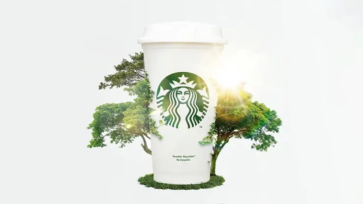 Starbucks, bu aya özel tasarlanan bardağını ve Starbucks Fıstıklısı’nı mağazalarında sunuyor