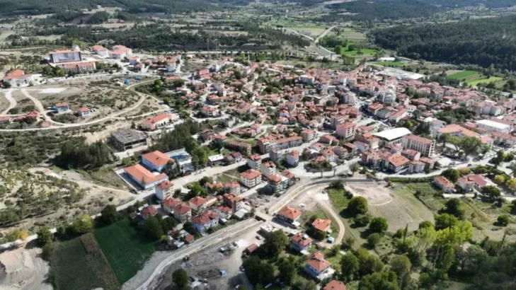 Zeki Baştürk yazdı; HALK İÇİN ÇALIŞAN HALKÇI BAŞKAN