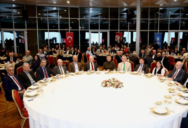 Güler Buğday yazdı; TBMM’DE YİNE SAHTE KABADAYILIK GÜNÜ