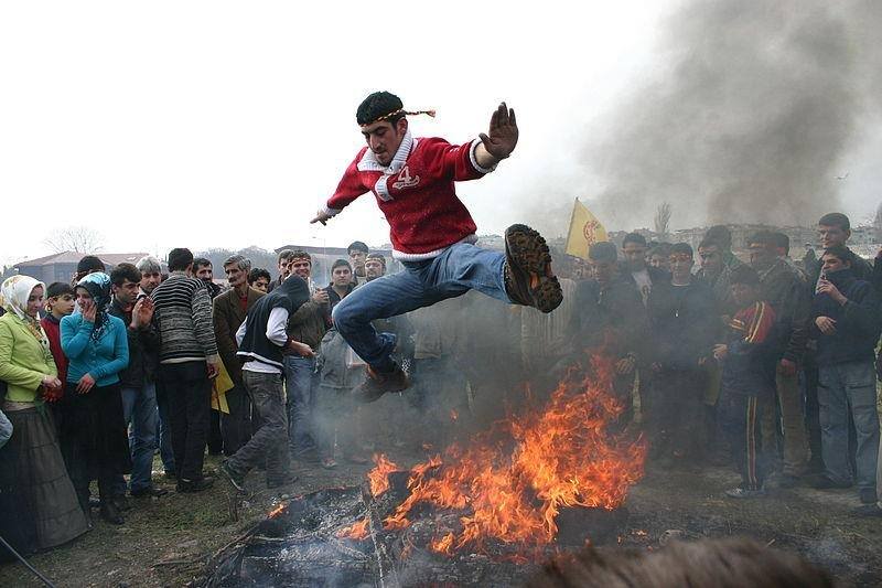 Güler Buğday yazdı; NEVRUZ-NEWROZ TÜM ÜLKEYE VE HALKLARA KUTLU OLSUN.  “NEWROZ PİROZ BE…”