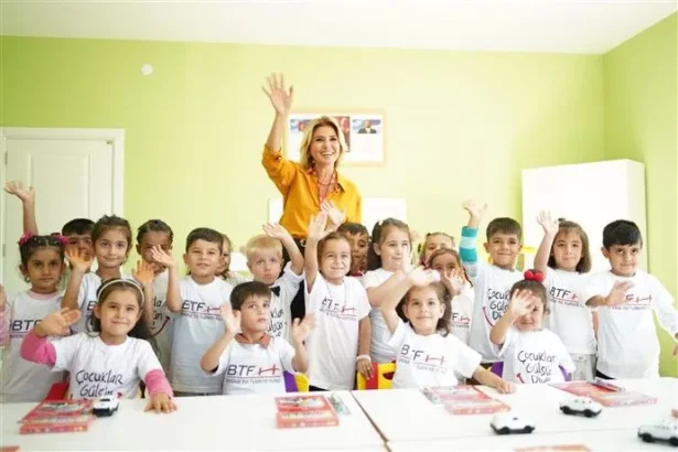 GÜLBEN ERGEN SÖZÜNÜ TUTTU  ÇOCUKLAR GÜLSÜN DİYE DERNEĞİ NARİN ANAOKULU’NU DİYARBAKIR’DA AÇIYOR