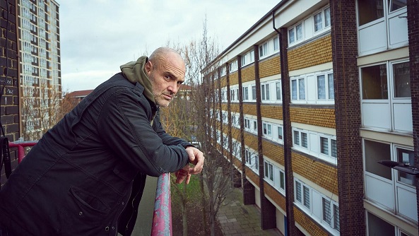Ed Stafford ile Sosyal Konutlarda 60 Gün