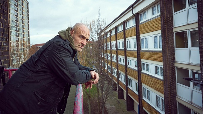 Ed Stafford ile Sosyal Konutlarda 60 Gün