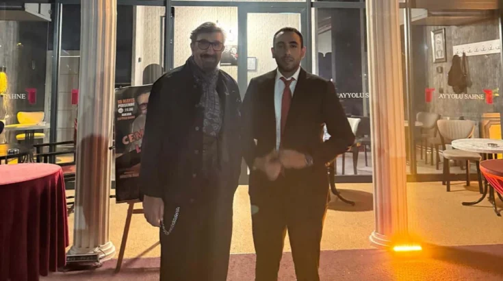 Çayyolu Sahne’de Cem Özer Gösterisi, Revancan Aytin’in Katkılarıyla Parladı