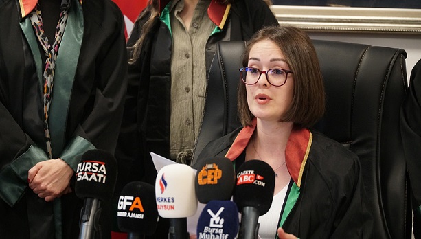 Bursa Barosu Hayvan Hakları Komisyonu Başkan Yardımcısı Av. Esin Durmuş Erkul: “Osmangazi’deki hayvan katliamını titizlikle inceliyoruz”