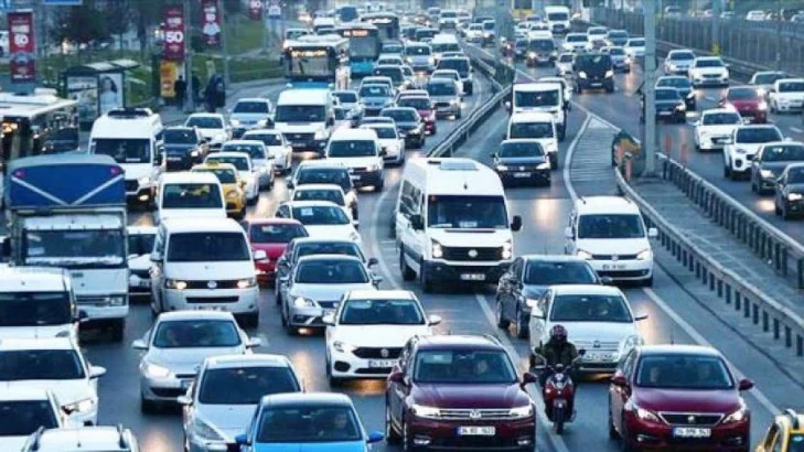 BURSA’DA ULAŞIM SORUNLARI DERİNLEŞİYOR, GELECEK PARTİSİ ÇÖZÜMÜN ADRESİ OLMAYA HAZIR