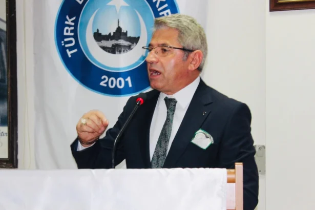 Türk Diyanet Vakıf-Sen’den Net Tepki: “İmam Hatip Liseleri Üzerinden Yürütülen Mesnetsiz Saldırılar Asla Kabul Edilemez”